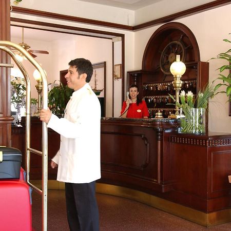 Hotel Milano Helvetia - In Centro Con Piscina ريتشوني المظهر الخارجي الصورة
