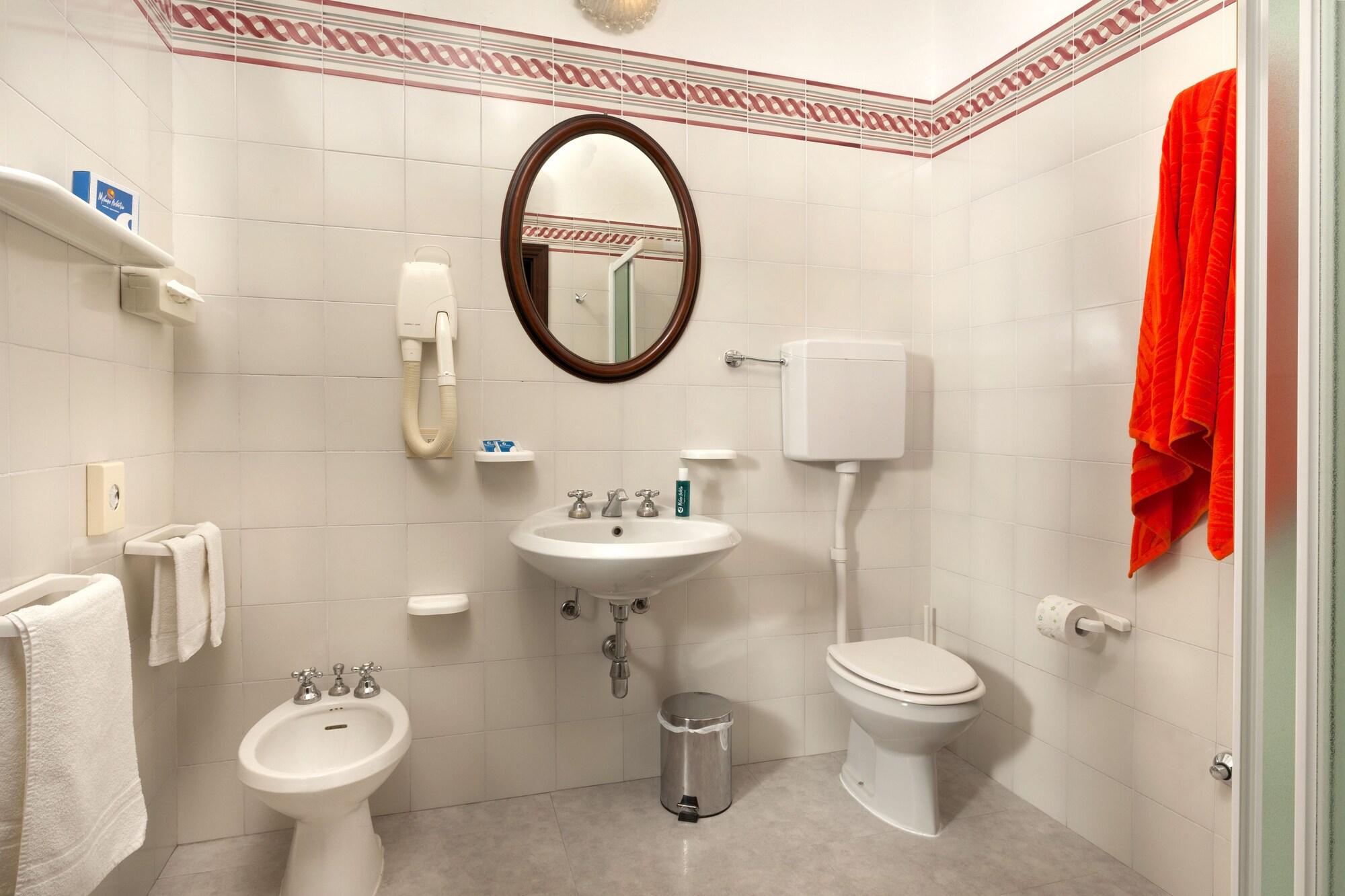 Hotel Milano Helvetia - In Centro Con Piscina ريتشوني المظهر الخارجي الصورة