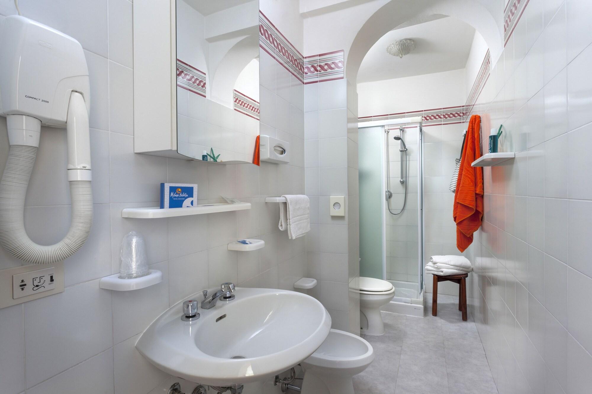 Hotel Milano Helvetia - In Centro Con Piscina ريتشوني المظهر الخارجي الصورة