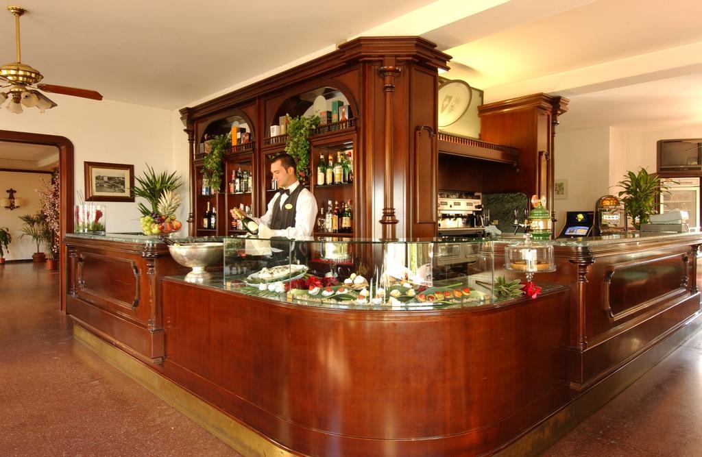 Hotel Milano Helvetia - In Centro Con Piscina ريتشوني المظهر الخارجي الصورة